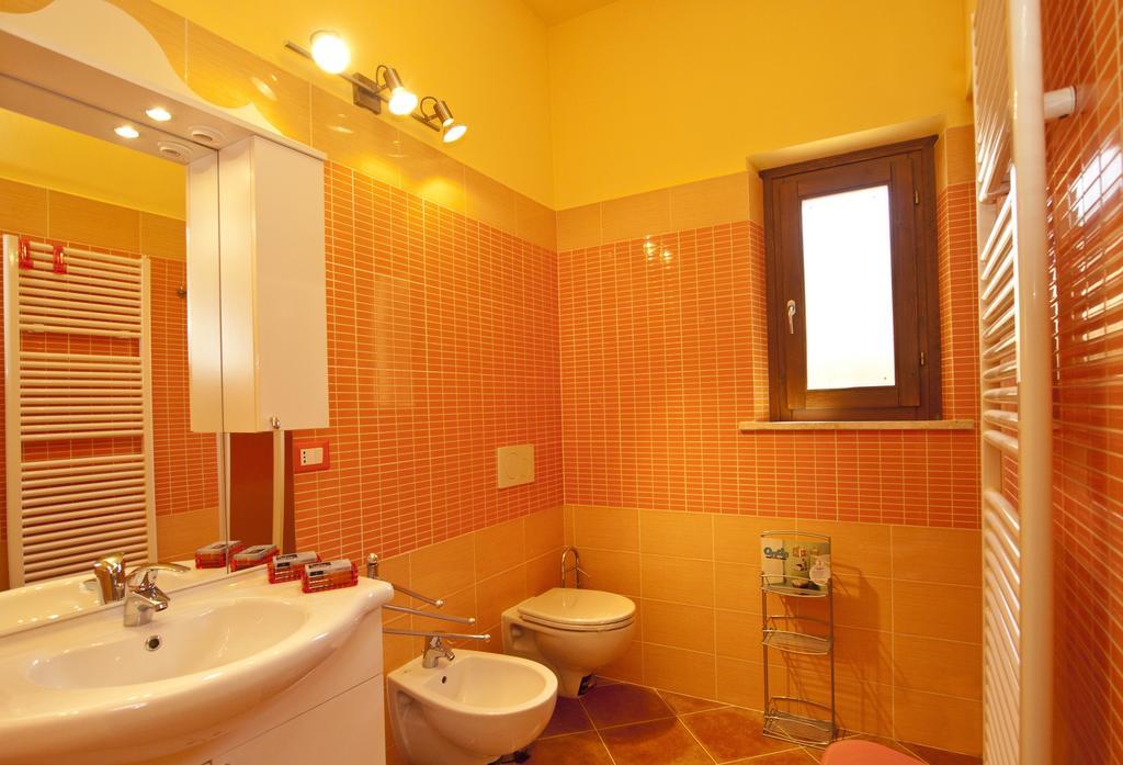 Le Camere Di Nonna Mara Montescudaio Szoba fotó