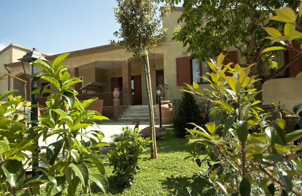 Le Camere Di Nonna Mara Montescudaio Szoba fotó